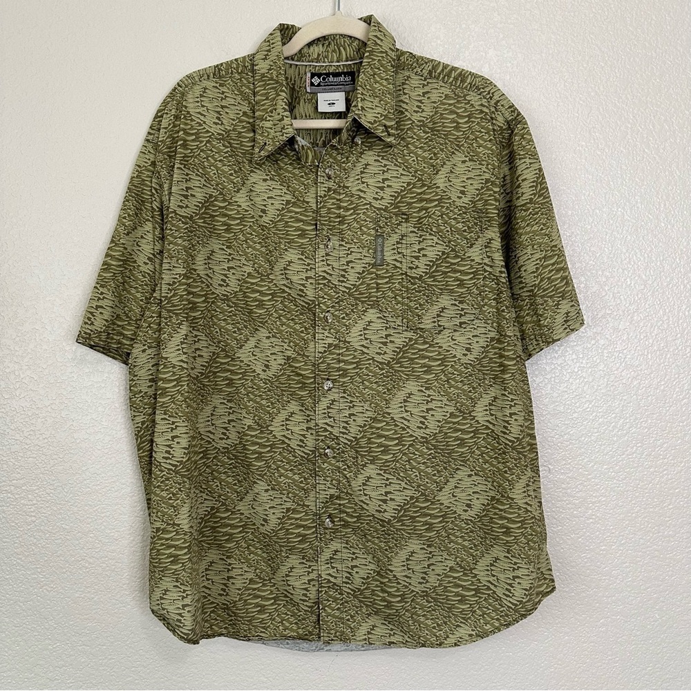 Columbia Men's Sportswear Green Fish Button Down Shirt, Sz Large